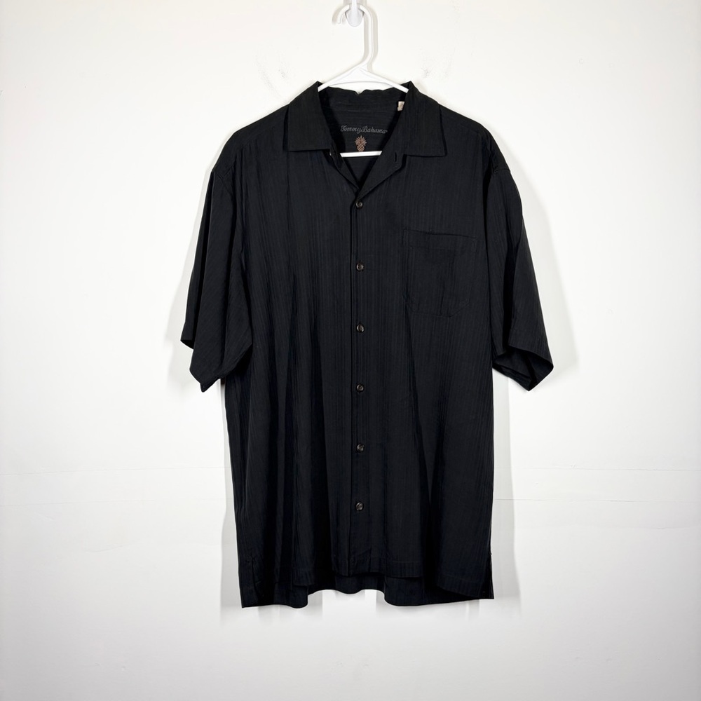 Flaw Tommy Bahama 100% Silk Button Down Size Large